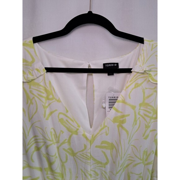 Torrid Mini Gauze Floral Yellow Skater Dress Long Sleeves Fit Flare Size 3 NWT - Picture 5 of 12